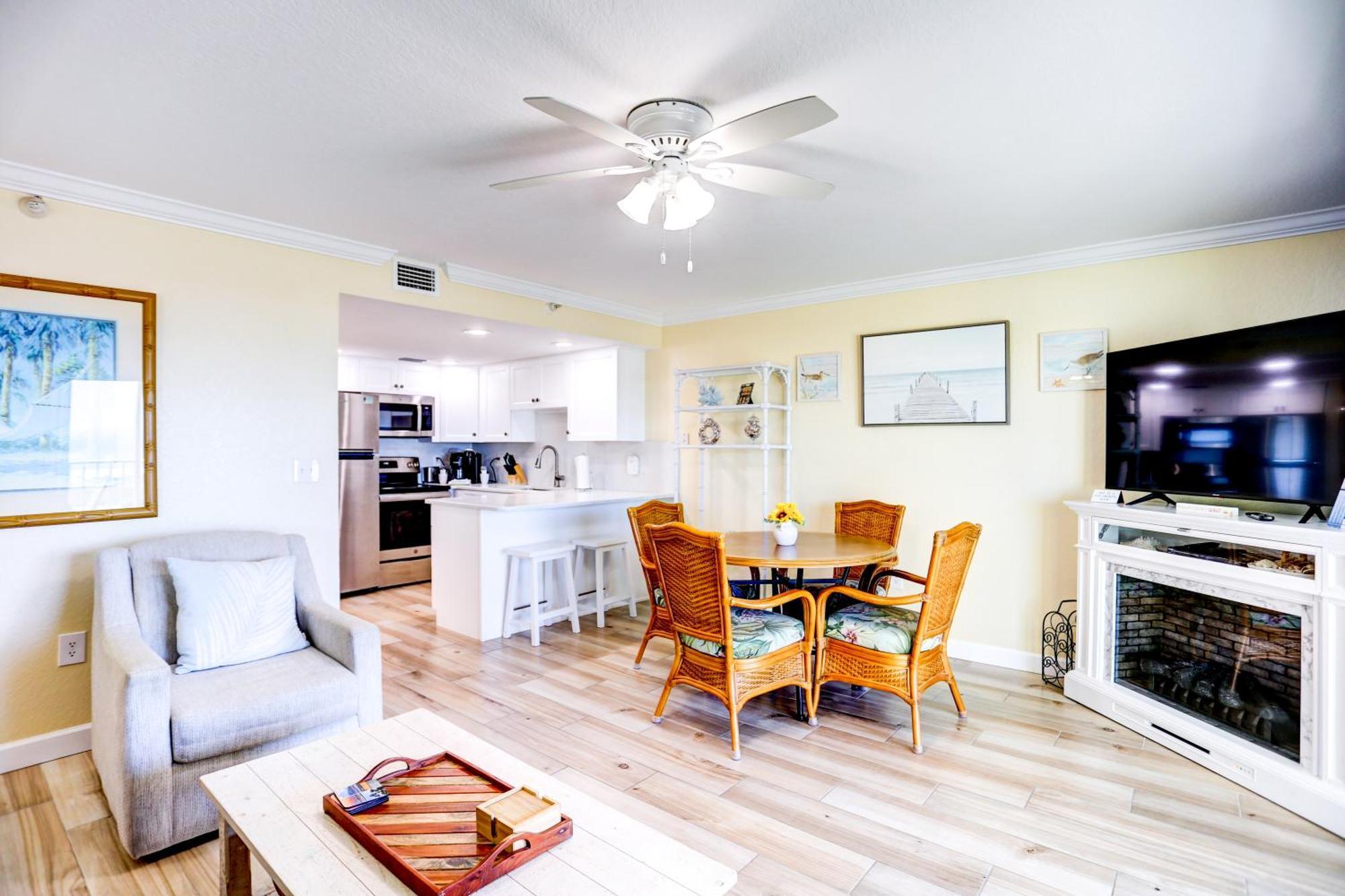 South Beach Condo Hotel By Travel Resort Services, Inc. St. Pete Beach Eksteriør billede