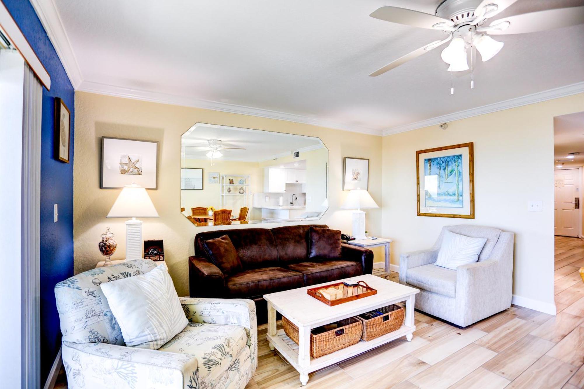 South Beach Condo Hotel By Travel Resort Services, Inc. St. Pete Beach Eksteriør billede