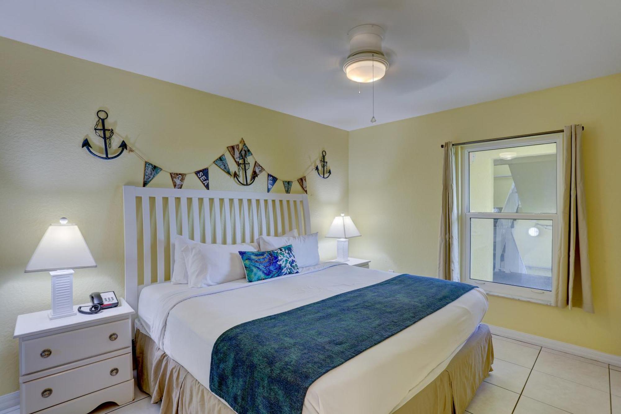 South Beach Condo Hotel By Travel Resort Services, Inc. St. Pete Beach Eksteriør billede
