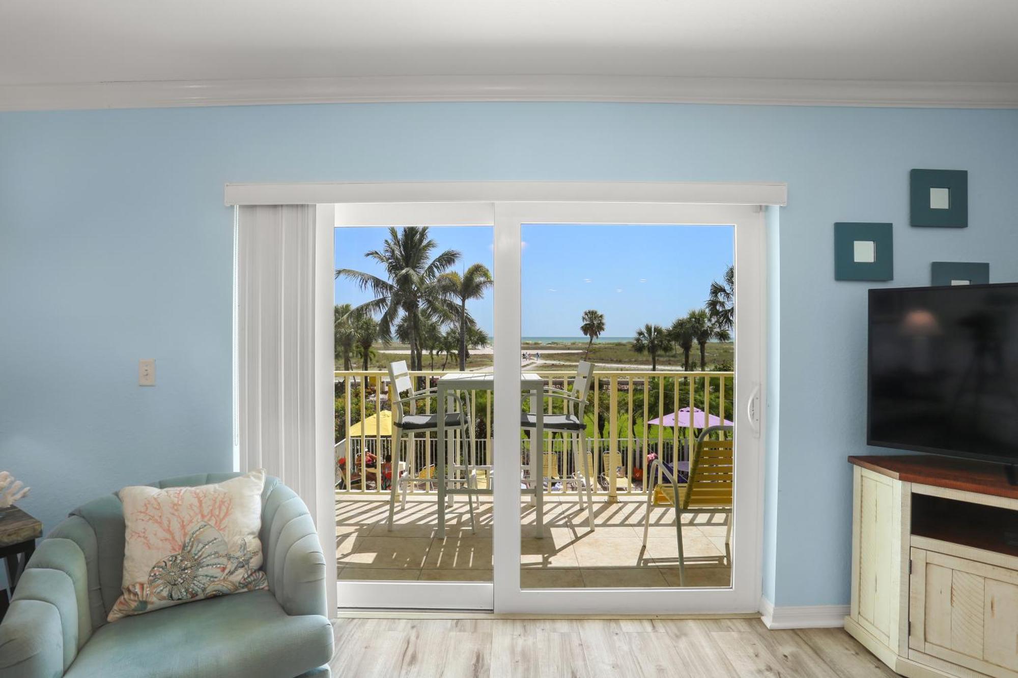 South Beach Condo Hotel By Travel Resort Services, Inc. St. Pete Beach Eksteriør billede